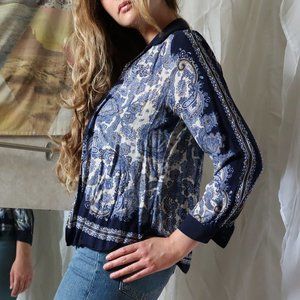 H&M Silky Blue Paisley Button Up 6
